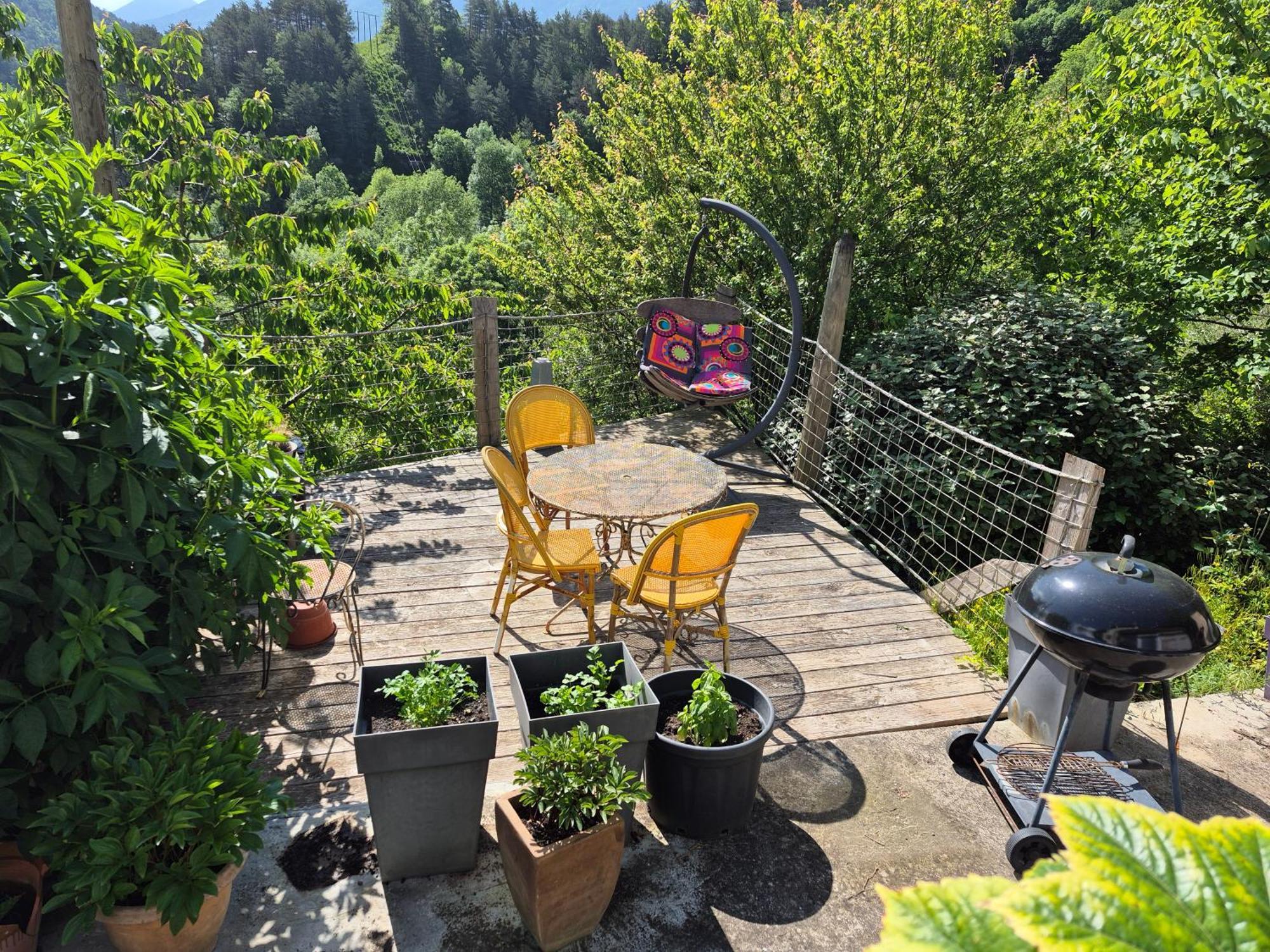 Grande Terrasse Avec Vue Entre Mediterranee Et Pays Cathare Cailla Exterior photo
